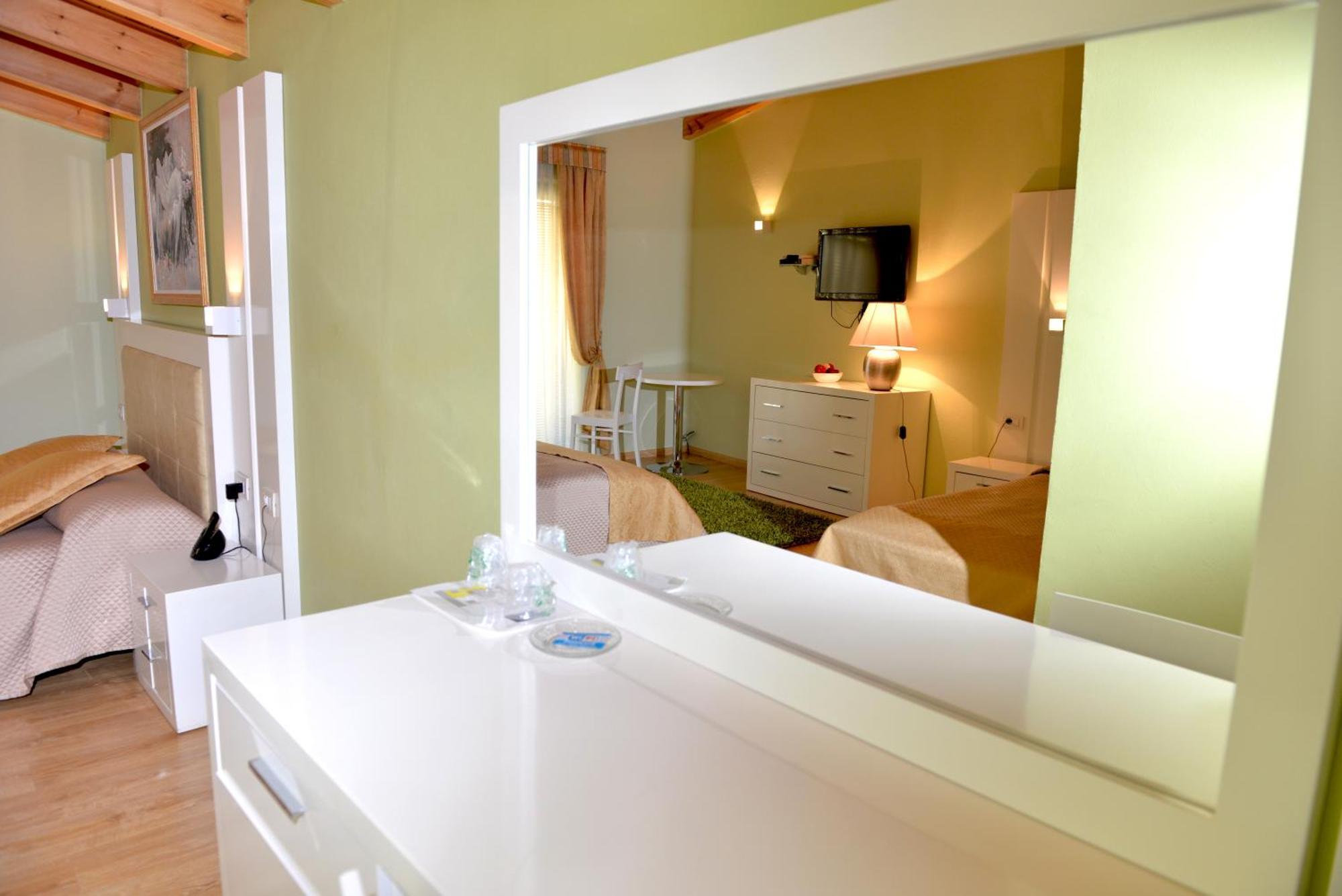 Hotell & Restaurant White