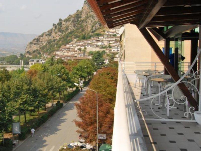& Restaurant White Berat