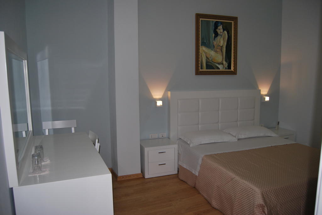 Hotell & Restaurant White 3*